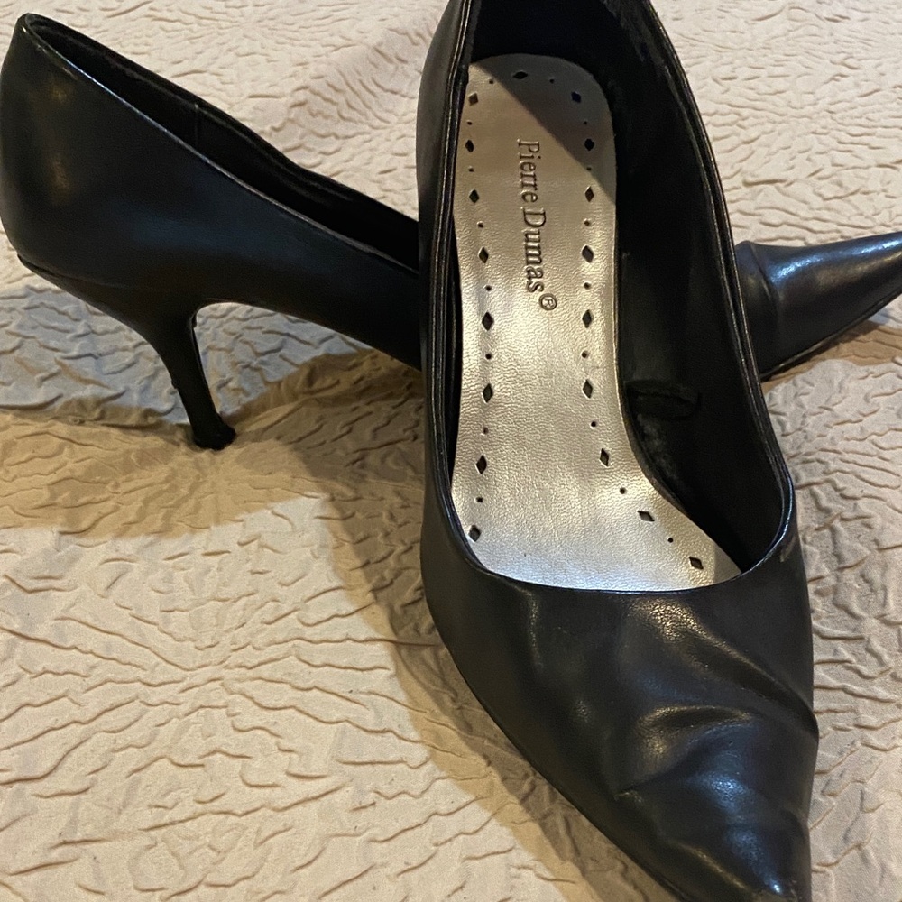 Pierre Dumas Classic Black Heels